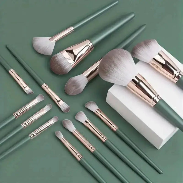 14PCS Makeup Brush Set – Soft Eyeshadow, Foundation, Powder & Blending Brushes