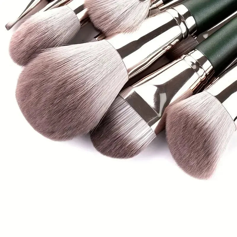 14PCS Makeup Brush Set – Soft Eyeshadow, Foundation, Powder & Blending Brushes